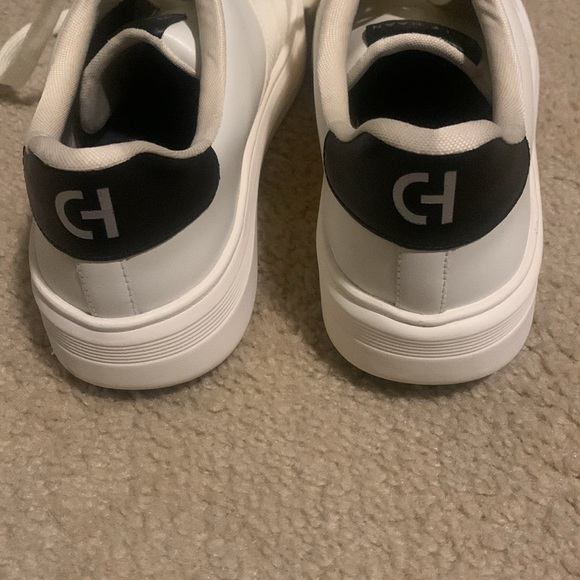 NEVER WORN 10 1/2 Cole Haan’s cream colored - Picture 5 of 5